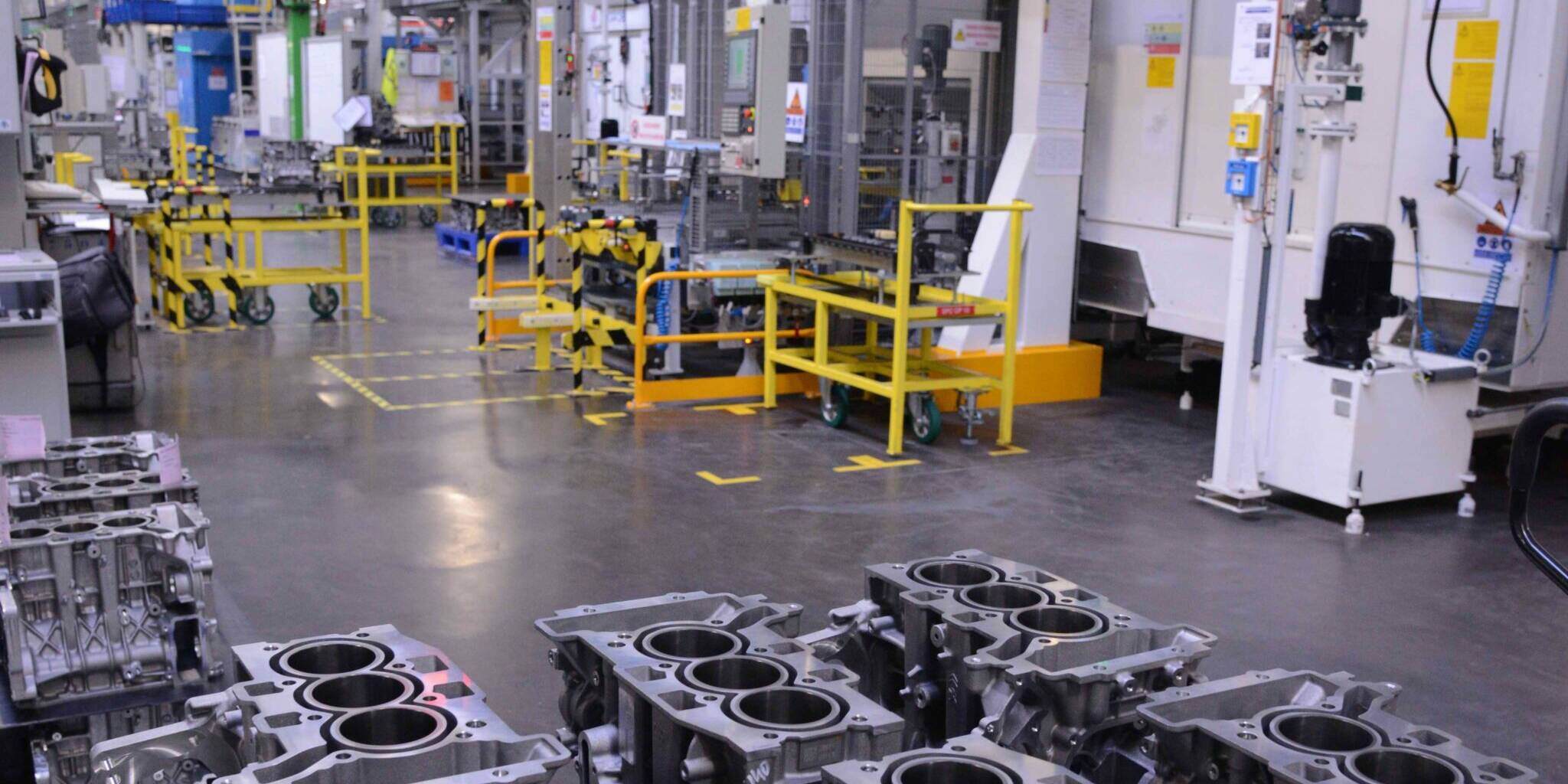 Stellantis usine Douvrin ACC PureTech BlueHDi V6 PRV