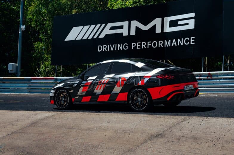 Mercedes-CLA 45 AMG lap record vidéo Nürburgring