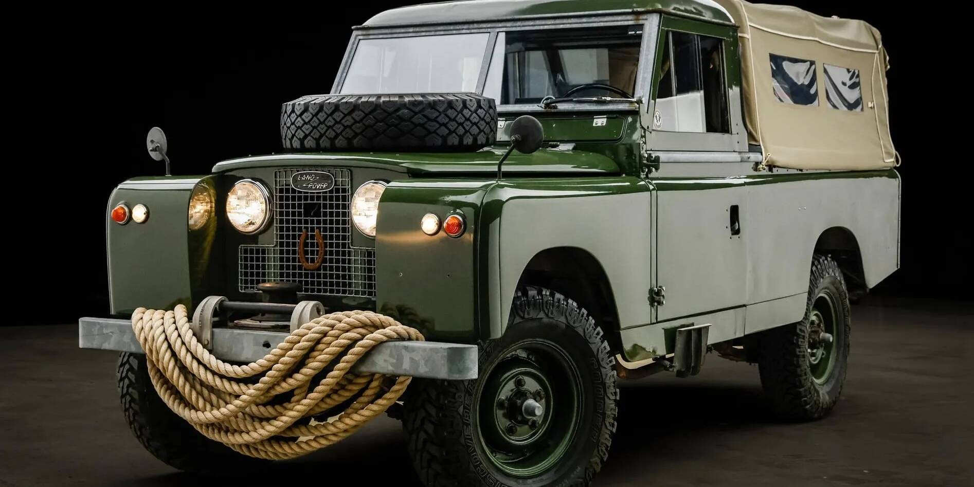 Land Rover James Bond 007 Daniel Craig Bring a Trailer