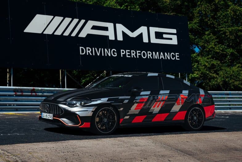 Mercedes-CLA 45 AMG lap record vidéo Nürburgring