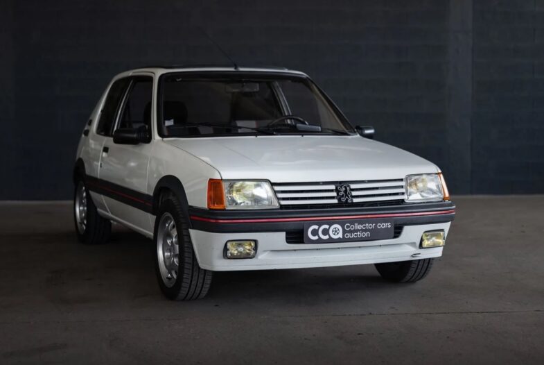 youngtimers vente Rétromania Peugeot 205 GTI