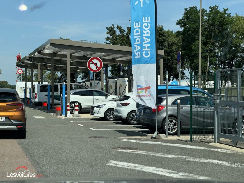 bornes de recharge voitures électriques A89