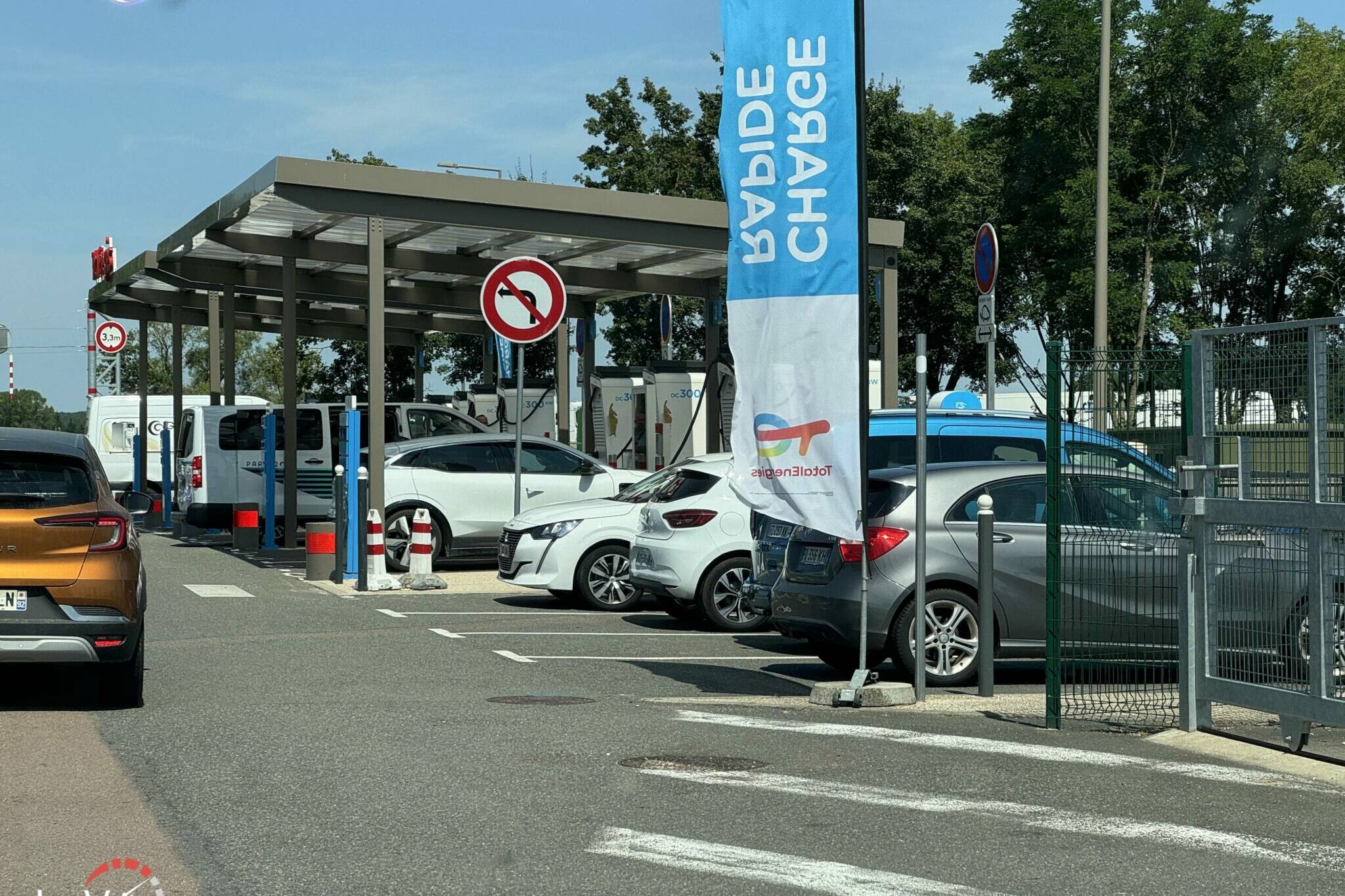bornes de recharge voitures électriques A89