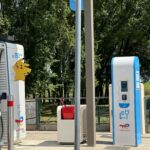 vol câbles de recharge bornes de recharge voitures électriques