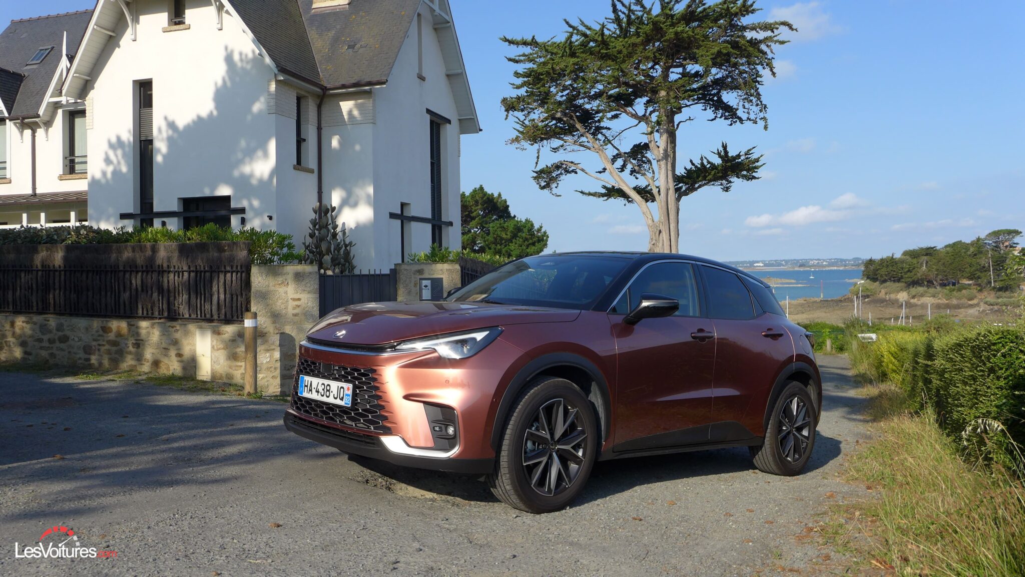 essai conso autoroute Lexus LBX HEV SUV hybride