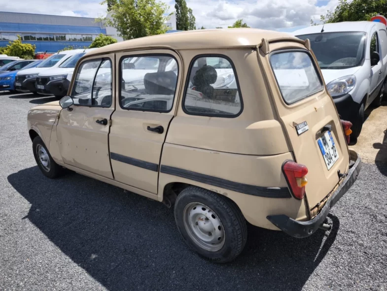 Renault 4 Safari 4L Brigitte Bardot